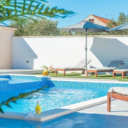 Villa Lucija 비오그라드나모루 외부 사진