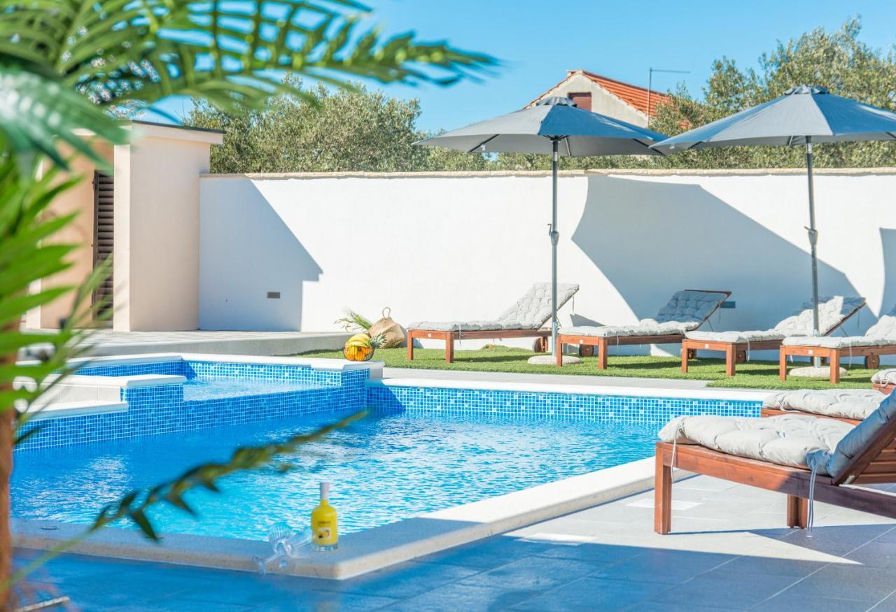 Villa Lucija 비오그라드나모루 외부 사진